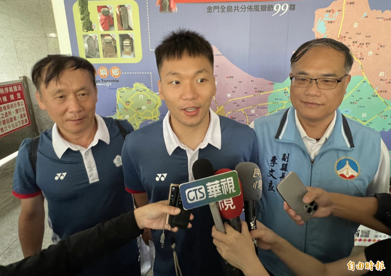 返鄉金門感恩之旅被問及未來是否參選從政？李洋：先做好分內教學工作