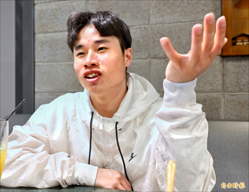 今年4月小聯盟2A比賽，林昱珉遭界外球重擊右側顴骨，一度擔心棒球生涯就此中斷。（記者劉信德攝）