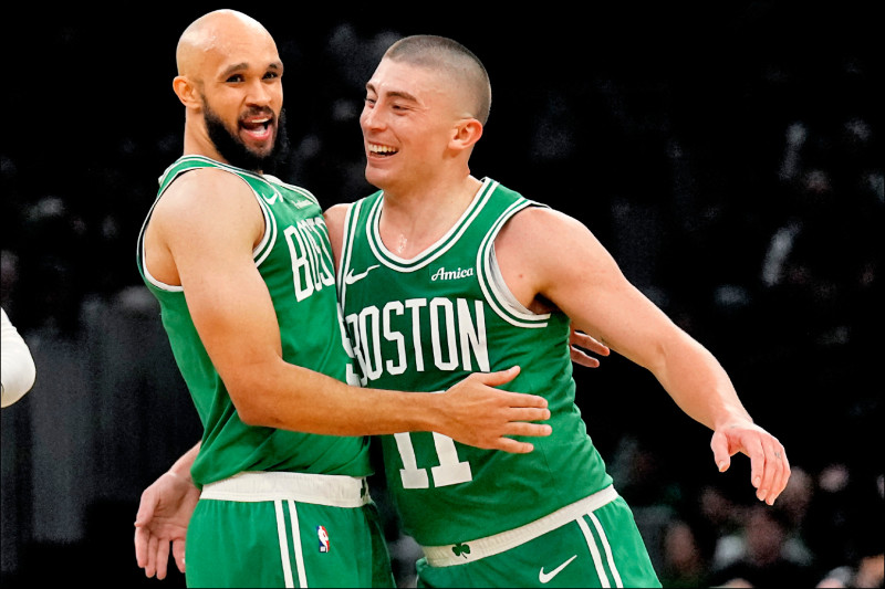 派理查德（右）本季拚出生涯高峰。（美聯社）