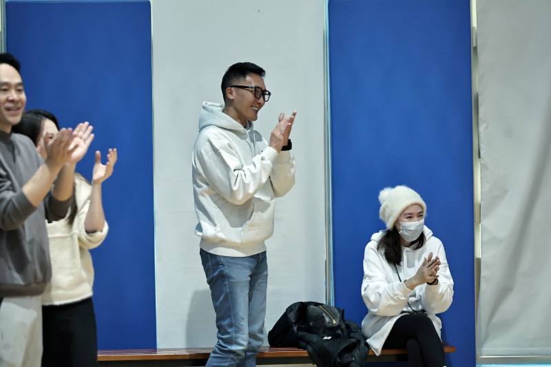 許晉哲現身球場為兒子加油打氣。（U19籃球聯盟提供）