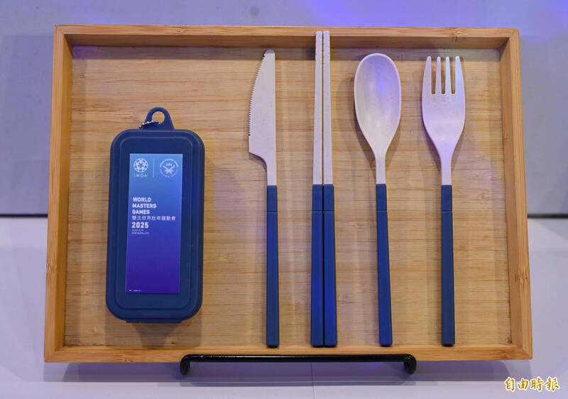 雙北世界壯年運動會環保餐具。（記者劉信德攝）