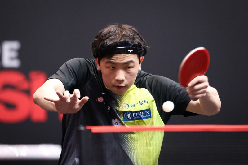 張佑安逆轉擊退南韓好手金佳溫，搶下U19男單冠軍。（取自WTT官網）