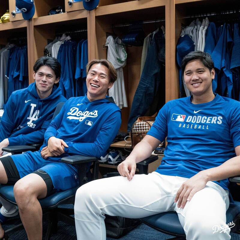佐佐木朗希、山本由伸與大谷翔平。（取自道奇X）