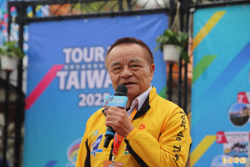 中華民國自由車協會祕書長李開志說，今年來自全球的22支車隊中，有6支是二級車隊，具有準環法賽的實力。（記者黃美珠攝）