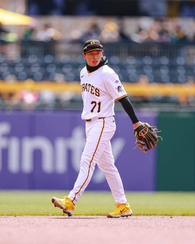 鄭宗哲大聯盟初登場。（圖片取自海盜Threads）