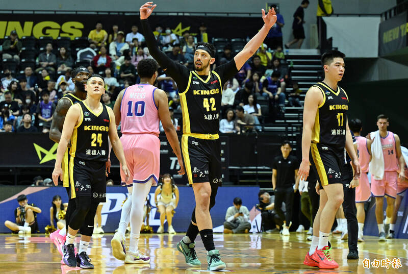 新北國王。（記者廖振輝攝）