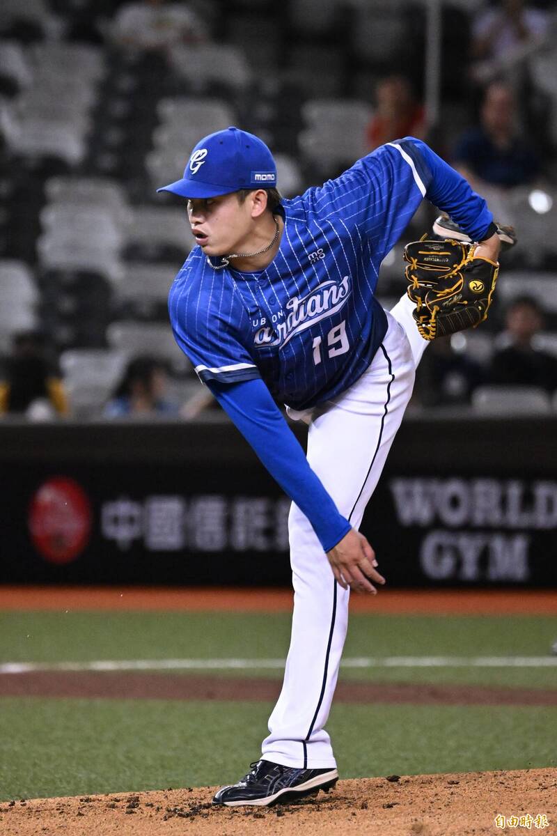 張奕6局失3分優質先發。（記者陳逸寬攝）