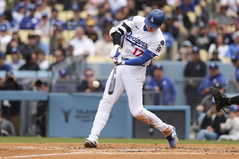 大谷翔平今日4打數2支安打進帳，幫助球隊擊敗海盜收下2連勝。（美聯社）