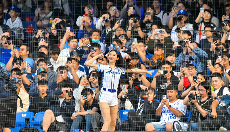 悍將新莊主場人潮強強滾。（資料照）