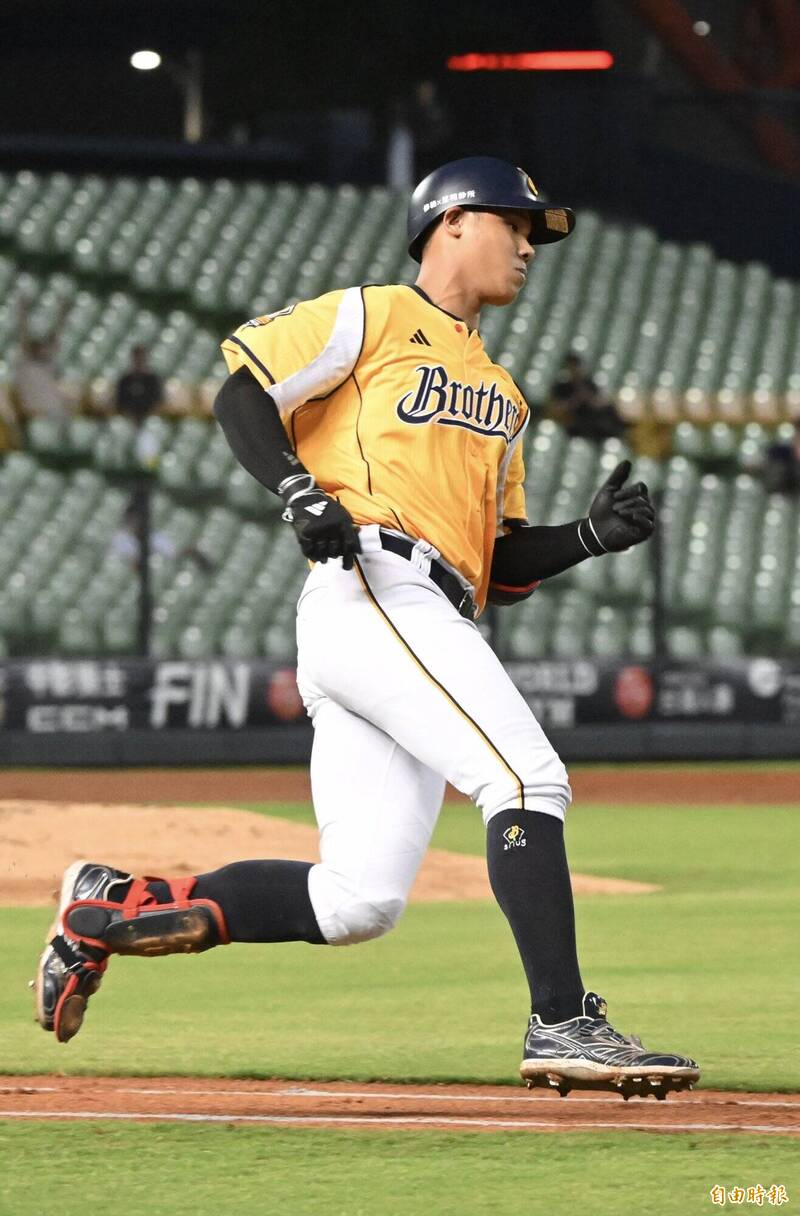 黃韋盛。（記者廖耀東攝）