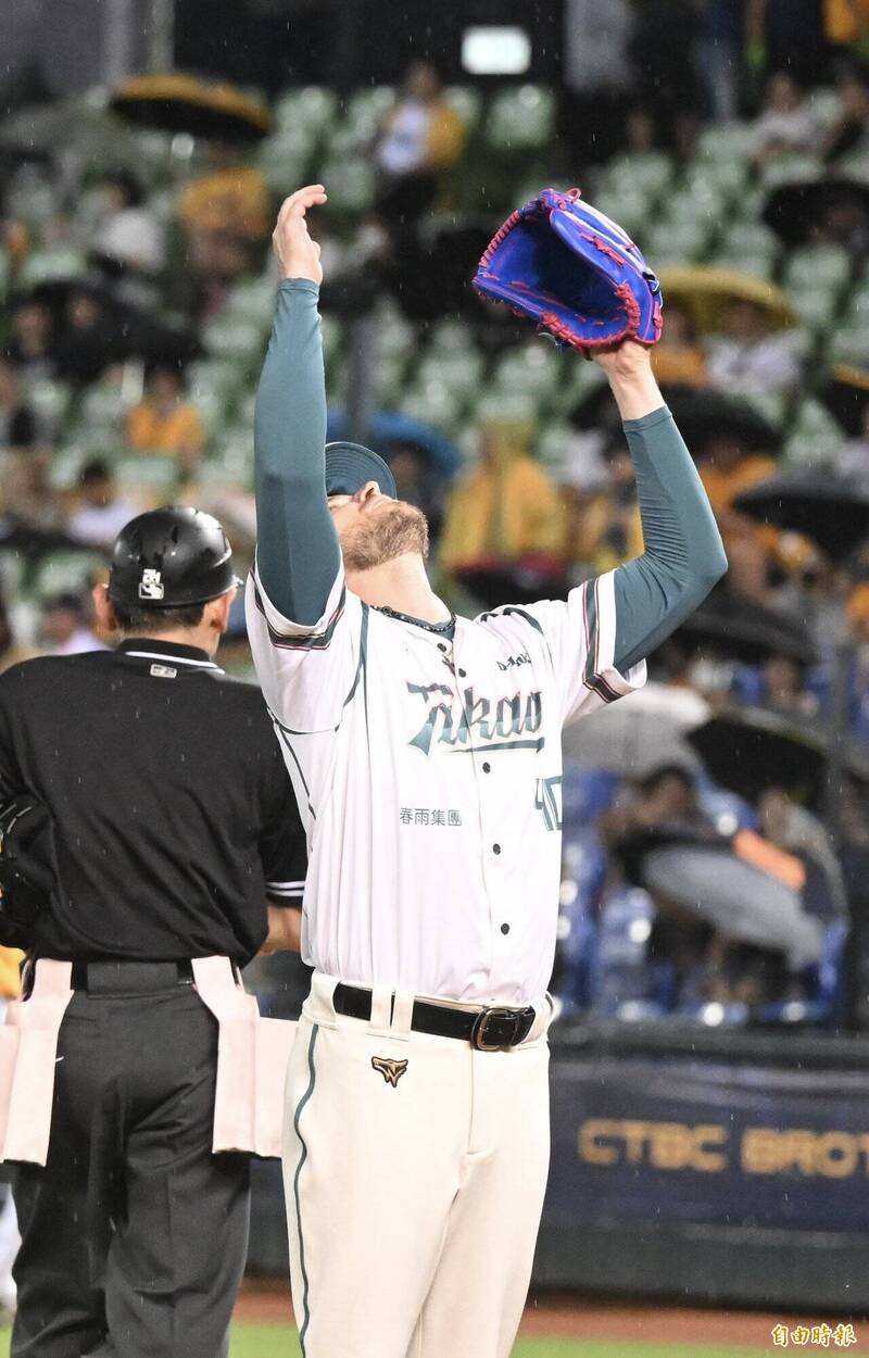 中職》後勁跨季14連勝 將下二軍與艾速特輪替