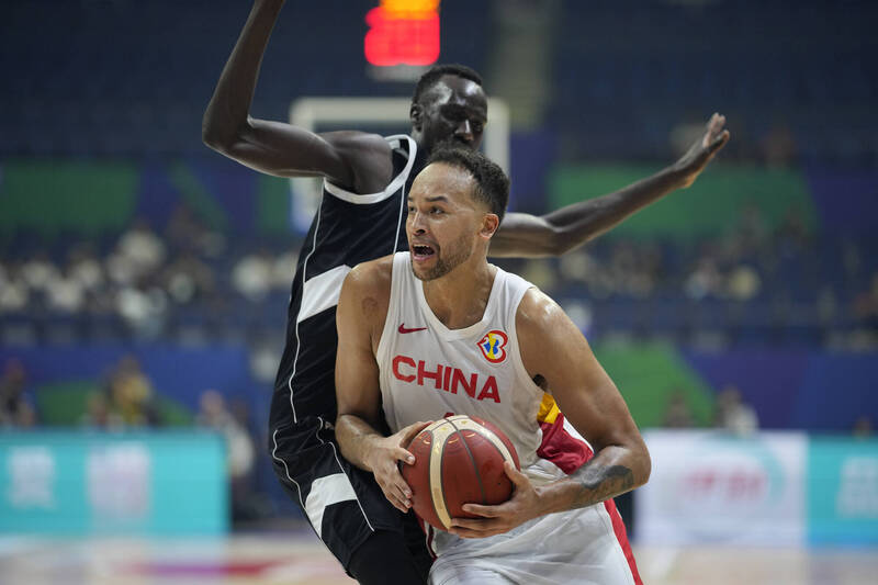 中國首位歸化球員李凱爾。（資料照，美聯社）