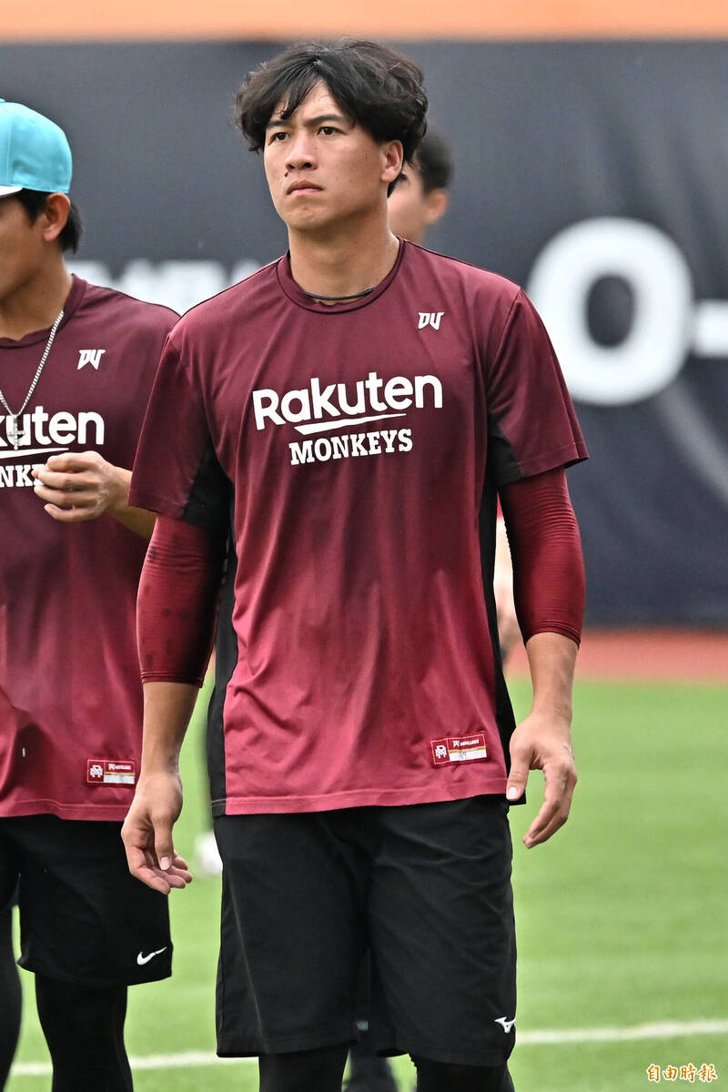 樂天桃猿林立重回一軍。（記者陳志曲攝）