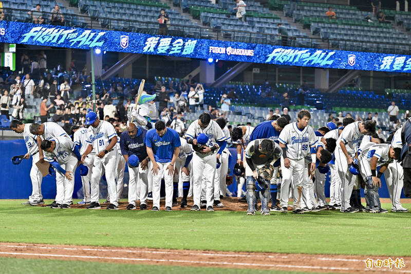 富邦悍將贏球。（記者塗建榮攝）