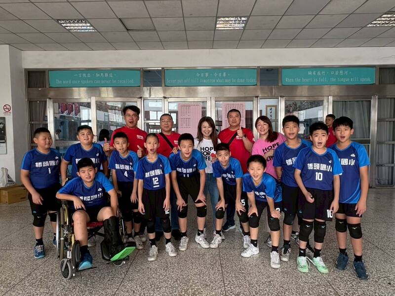 五年級組冠軍-橋頭國小。（心希望人文教育關懷協會提供）