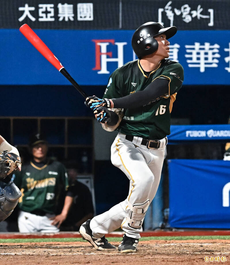 台鋼雄鷹林家鋐。（記者陳志曲攝）