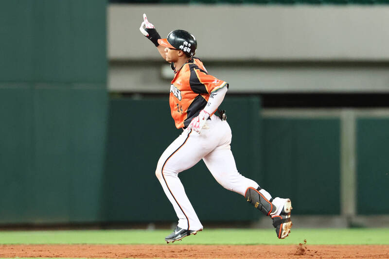 邱智呈9局上逆轉3分砲。（統一獅提供）