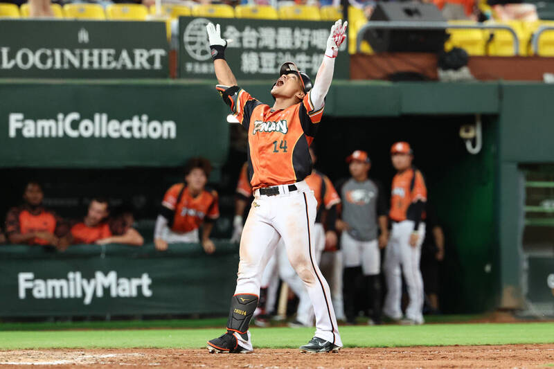 邱智呈9局上逆轉3分砲。（統一獅提供）