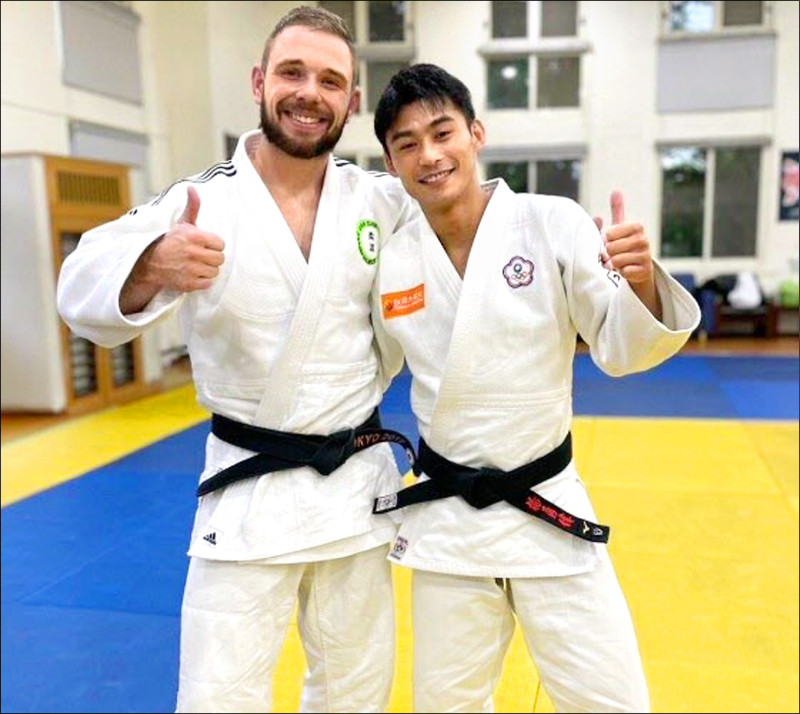 盧卡斯（左）與楊勇緯曾一起訓練。（取自楊勇緯IG）