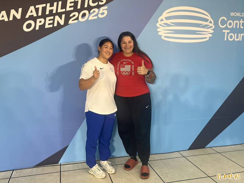 江靜緣（左）將和世界頂尖名將潔克森（Chase Jackson）較勁。（記者林岳甫攝）