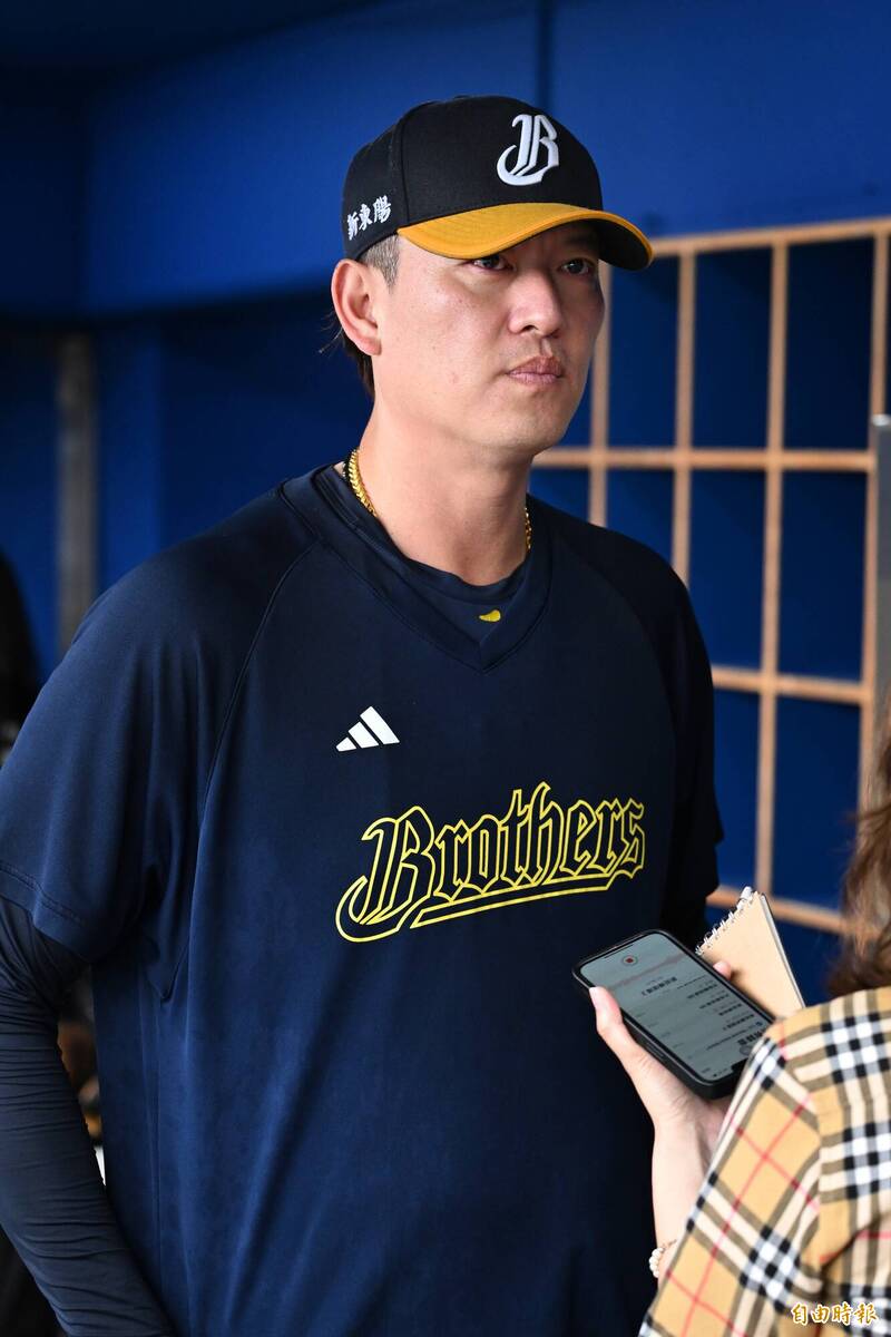 中信兄弟投手教練王建民。（記者陳逸寬攝）