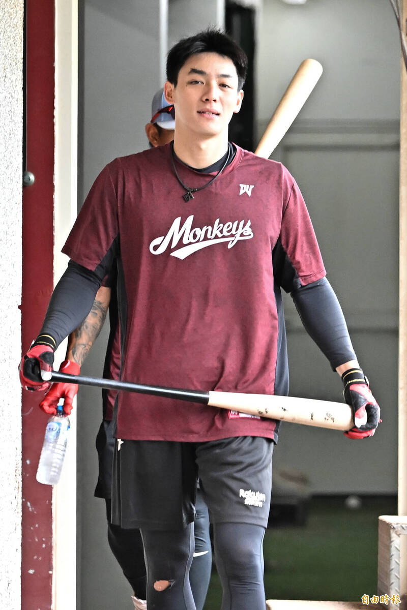 樂天桃猿陳晨威。（記者陳志曲攝）
