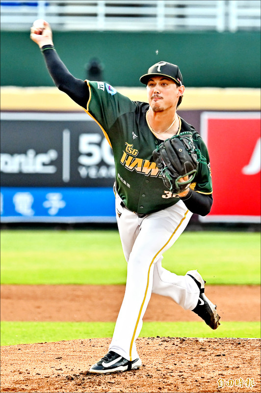 魔鷹14轟 打猿不「客」氣