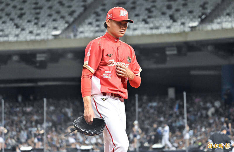 味全龍先發投手徐若熙。（記者陳志曲攝）
