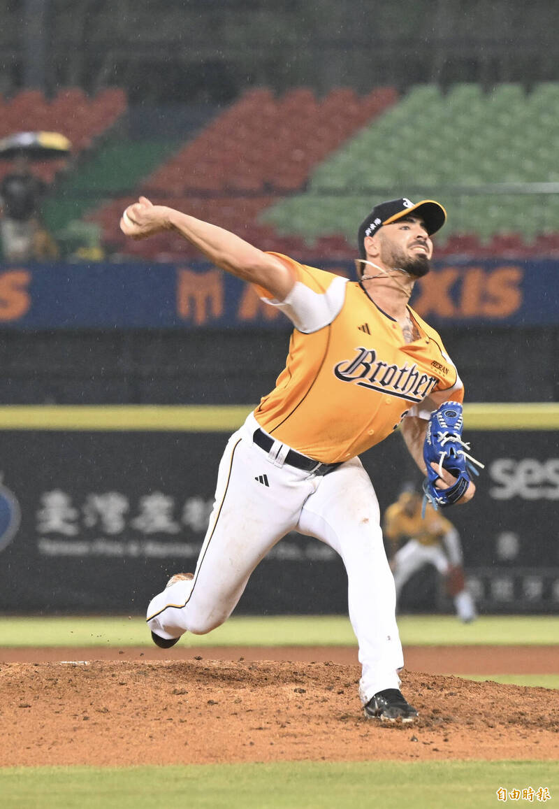 中信兄弟先發投手黃博多。（記者廖耀東攝）