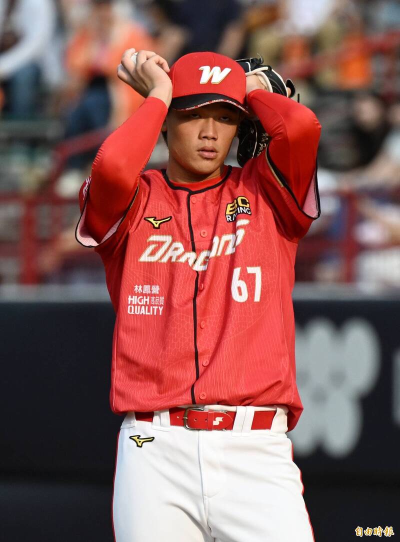 味全龍先發投手曹祐齊。（記者林正堃攝）
