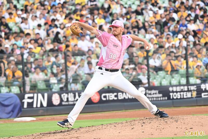 中信兄弟新洋投李博登。（記者廖耀東攝）
