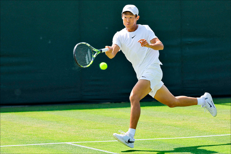 溫網》第4盤搶7激戰 曾俊欣惜敗