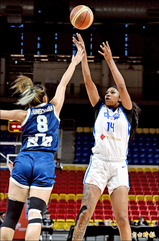 洋將庫克斯短期難以歸化，亞洲盃二級賽事無法代表台灣出賽。（記者廖振輝攝）