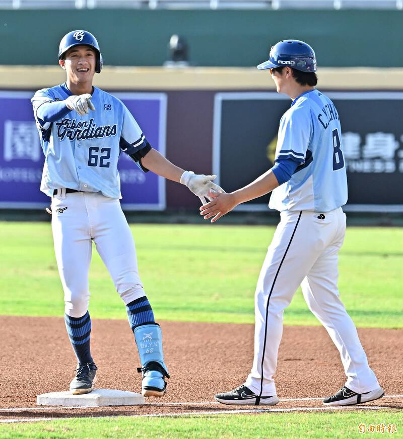 富邦悍將林岳谷。（記者陳志曲攝）