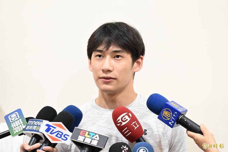 擊劍鈍劍選手陳弈通。（記者李惠洲攝）