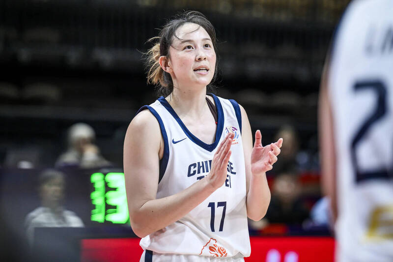 亞洲盃女籃》狂勝對手84分！黃鈴娟18分領銜 台灣隊痛宰大溪地開胡