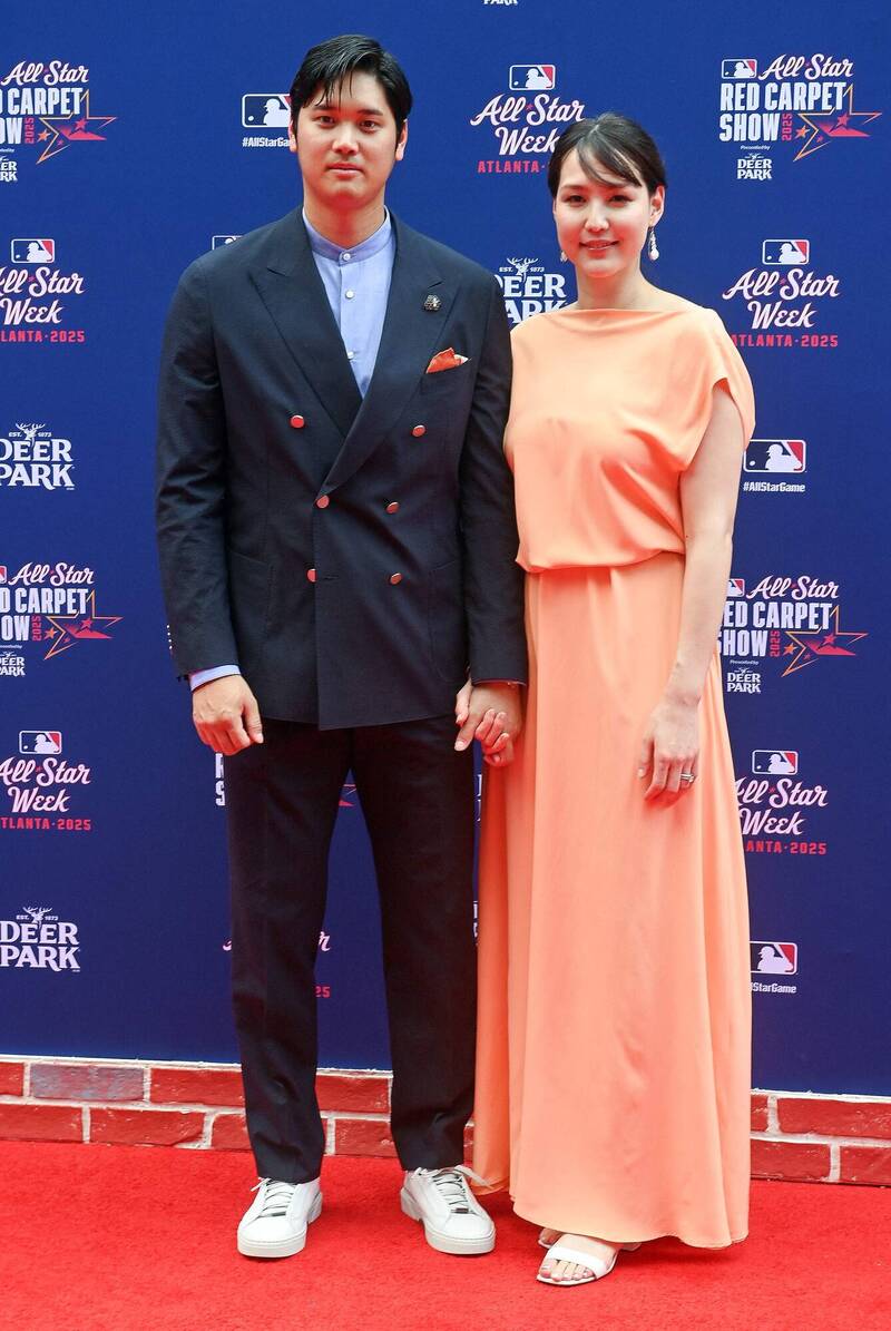 大谷翔平與愛妻田中真美子。（法新社）