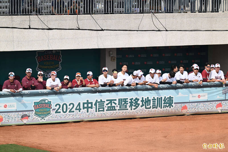 培證英雄。示意圖，與本新聞無關。（資料照，記者李惠洲攝）
