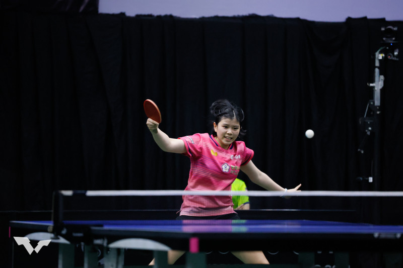 葉伊恬在女單4強賽不敵日本削球手橋本帆乃香，無緣爭冠。（取自WTT官網）