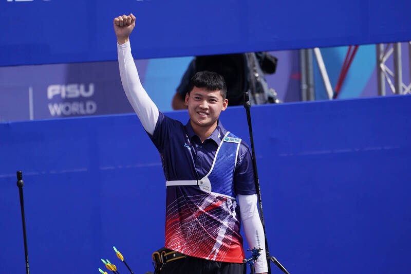 湯智鈞奪反曲弓男子個人金牌。（大專體總提供）