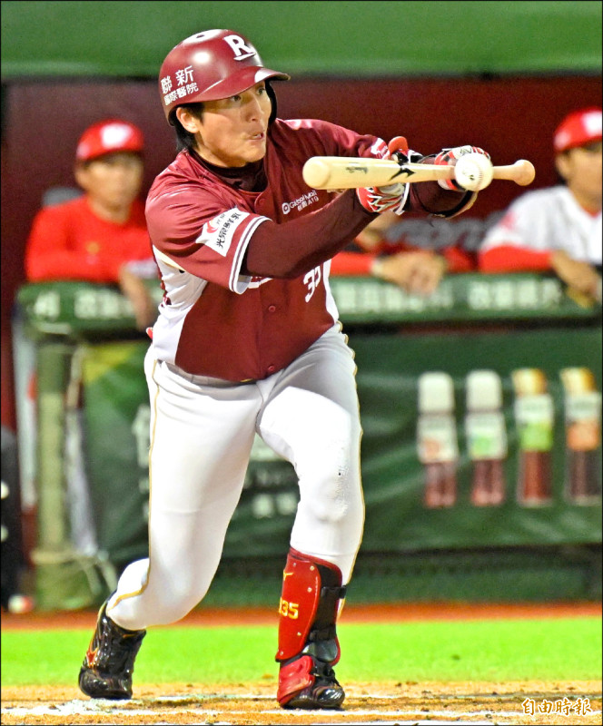 猿隊成晉7局上成功強迫取分。（記者塗建榮攝）