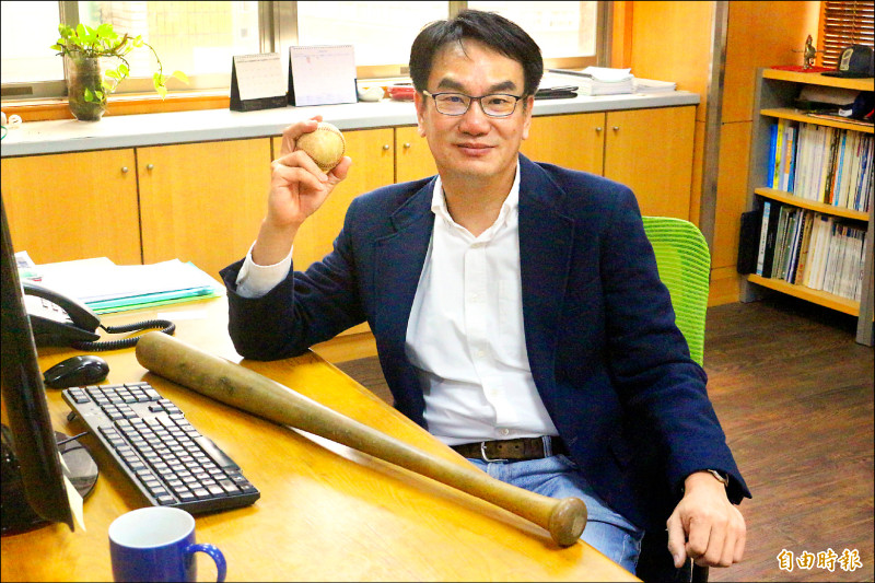 新內閣 洋溢棒球風 數發部長林宜敬 出身台大棒球隊 - 自由體育