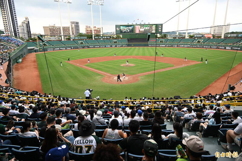 澄清湖球場。（資料照，記者李惠洲攝）