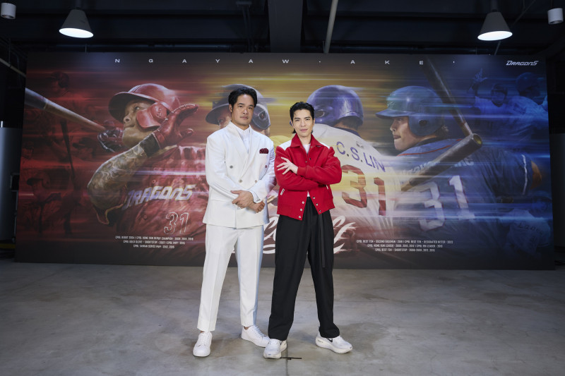 林智勝（左）與蕭敬騰。（味全龍提供）