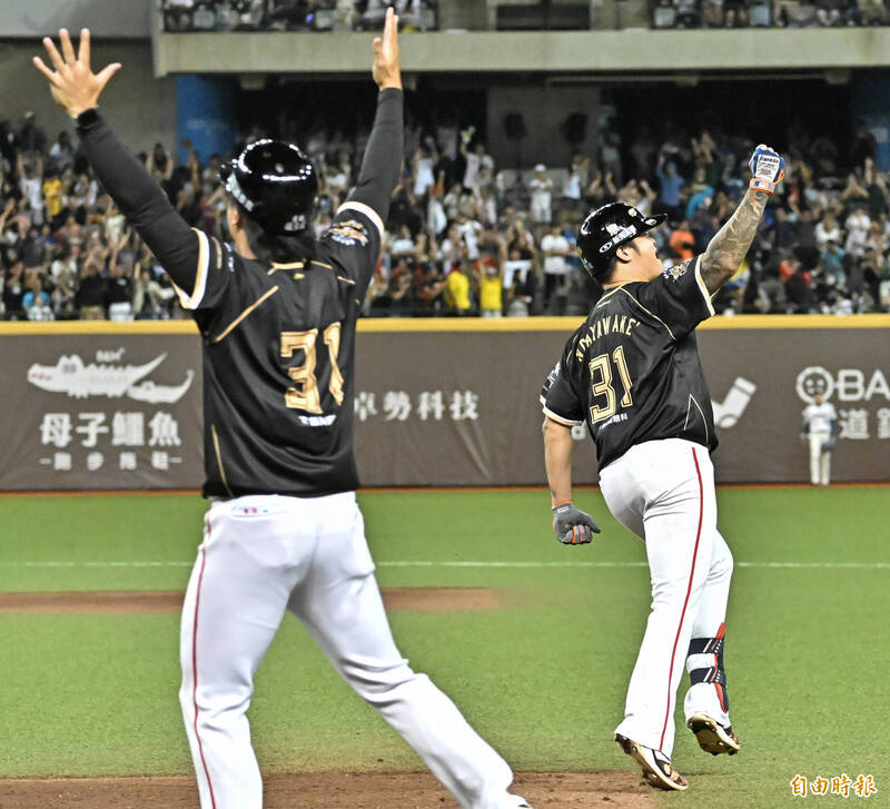 林智勝生涯最後一打席就是全壘打。（記者陳志曲攝）
