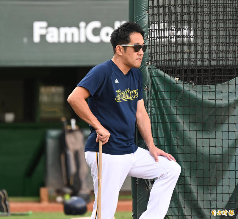 中信兄弟總教練平野惠一。（記者李惠洲攝）