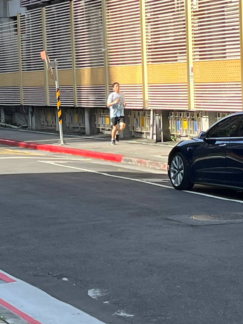 運動部》李洋上任第1天先跑5千公尺 親自廣播還請吃仙草凍（影音）