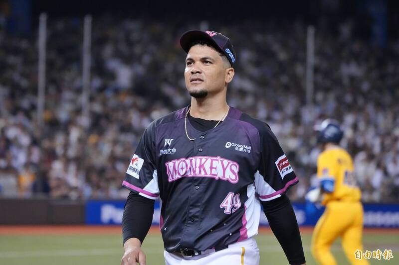 樂天桃猿先發投手威能帝。（記者陳逸寬攝）