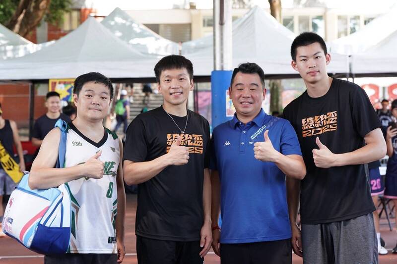 李洋現身桃園挺總統盃3x3籃球賽。（運動部提供）