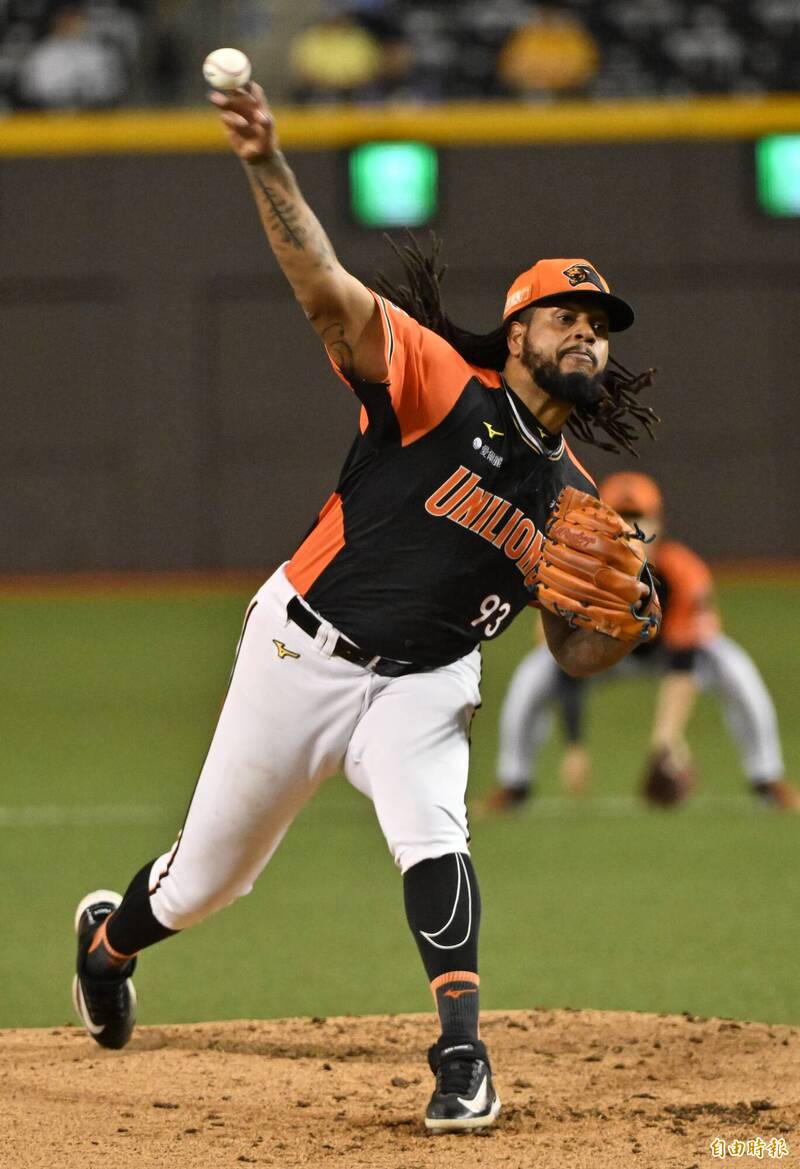統一先發投手飛力獅。（記者劉信德攝）
